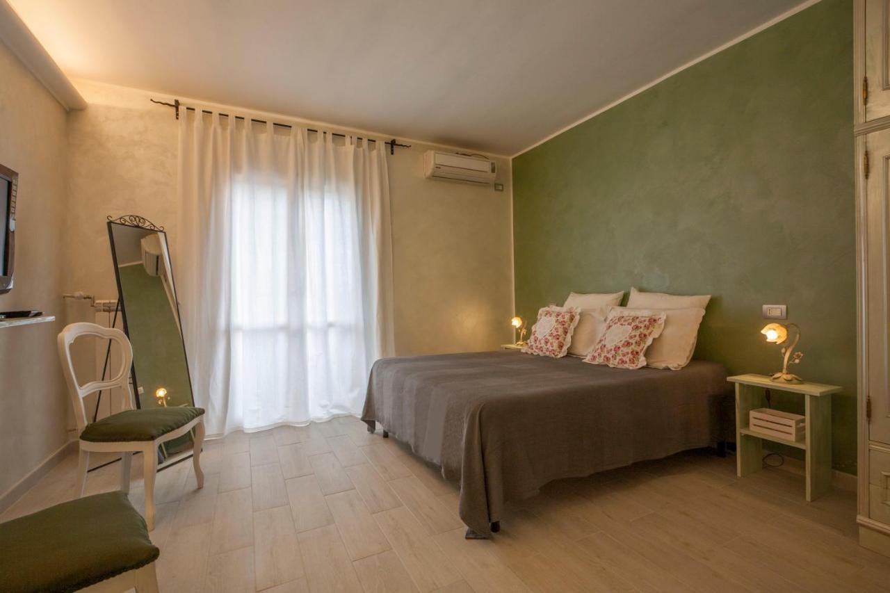 Ela Guest House ローマ エクステリア 写真