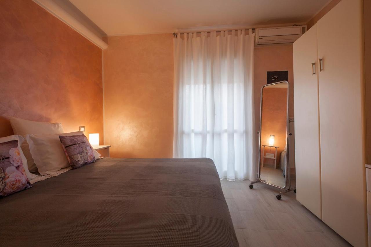 Ela Guest House ローマ エクステリア 写真